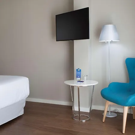Отель Nh Palmas Playa Canteras
