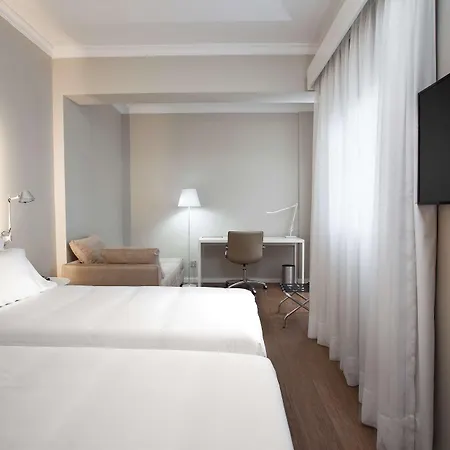 Hotel Nh Palmas Playa Canteras