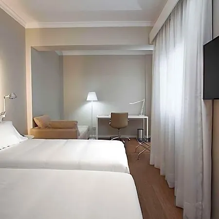 Nh Palmas Playa Canteras 3*
