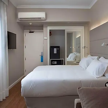 호텔 Nh Palmas Playa Canteras 3*