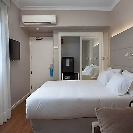 Nh Palmas Playa Canteras 3*
