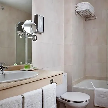 호텔 Nh Palmas Playa Canteras 3*