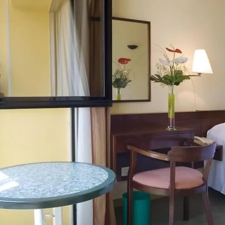 Hotel Nh Palmas Playa Canteras