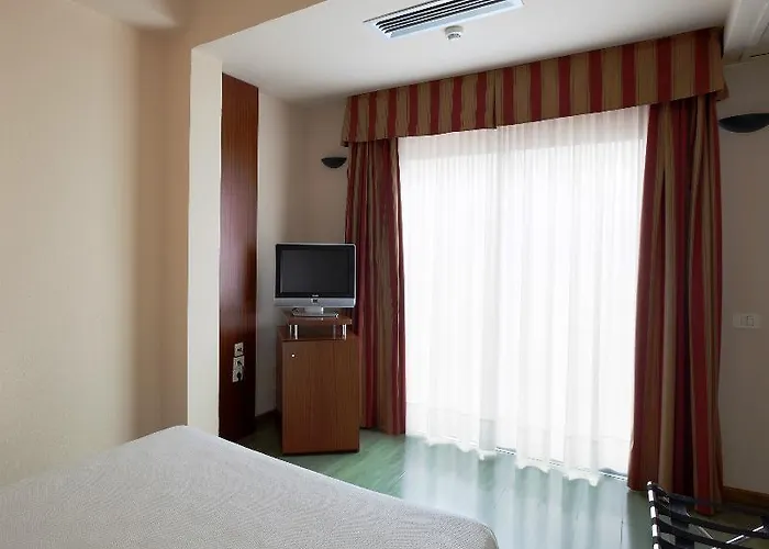 Nh Palmas Playa Canteras 3*