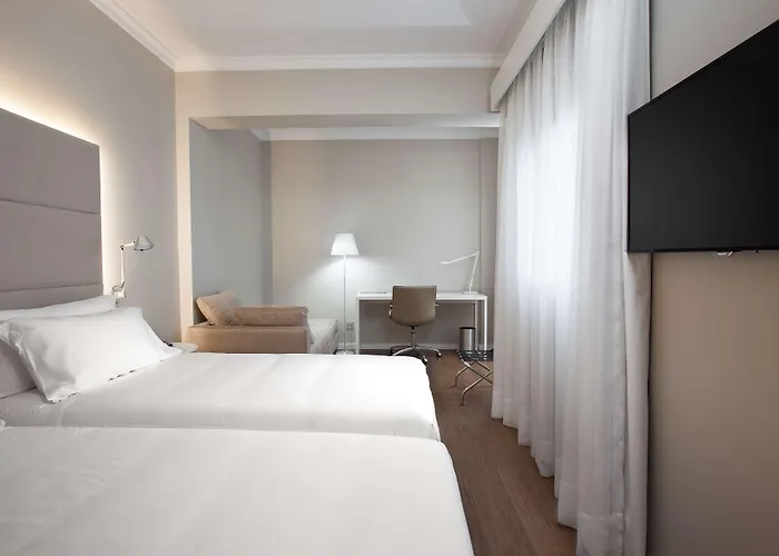 Hotel Nh Palmas Playa Canteras