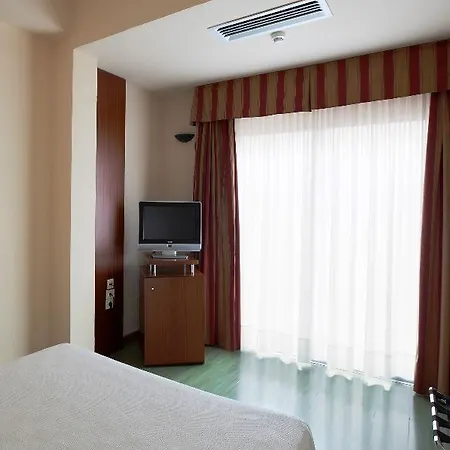 Nh Palmas Playa Canteras 3*